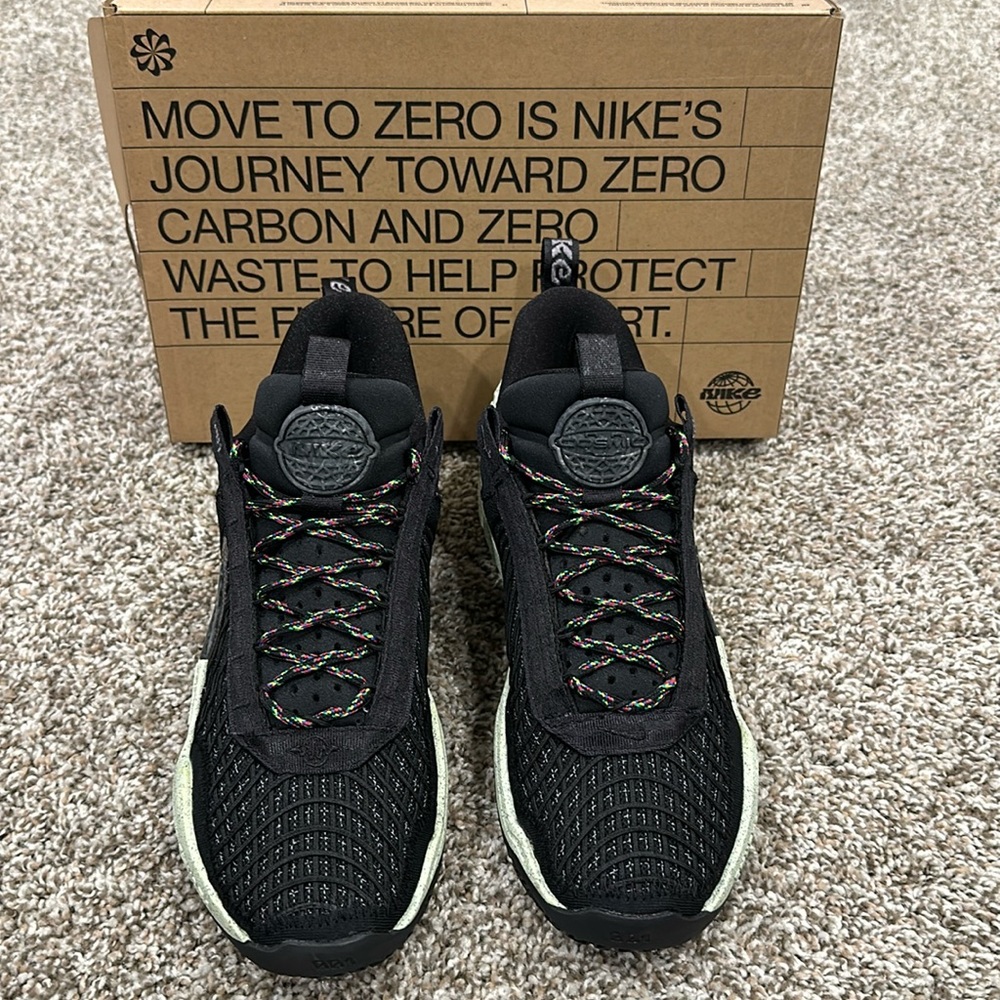 Nike cosmic unity